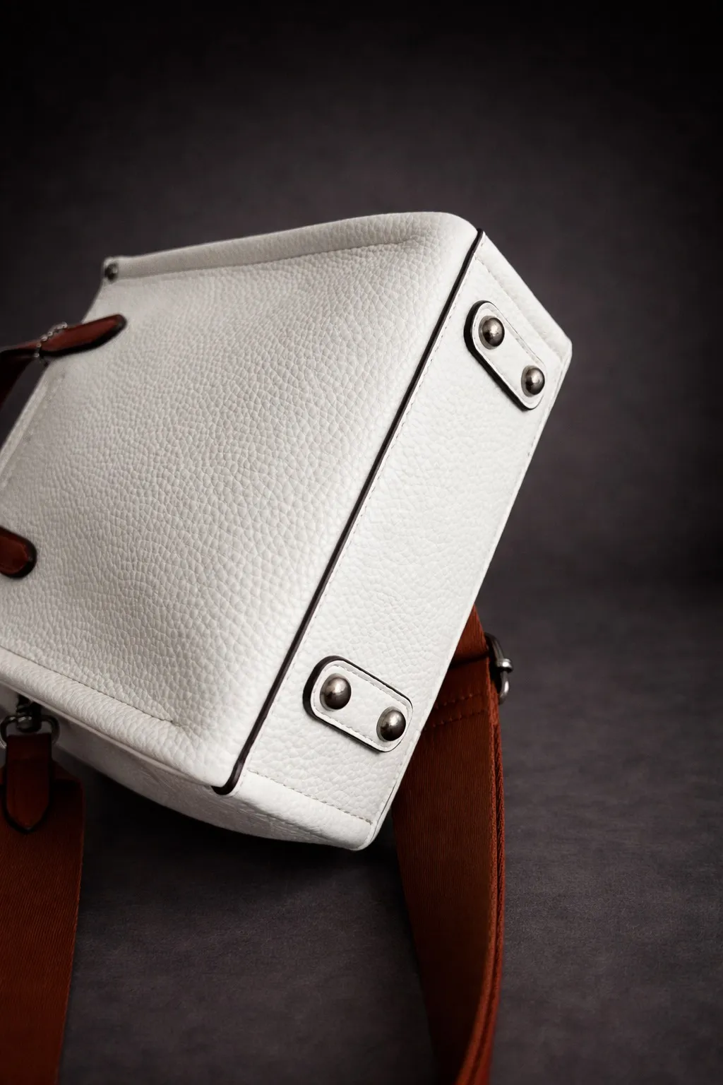 EB Vero Mini Tote - Image 3